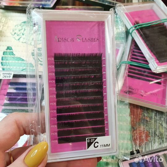 Ресницы пакетом много