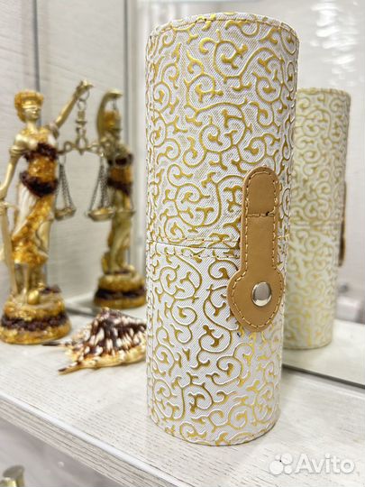 Набор кистей для макияжа в тубусе