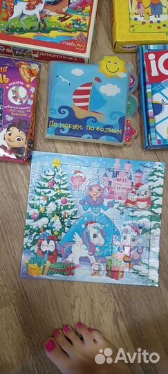 Набор пазлов и игр