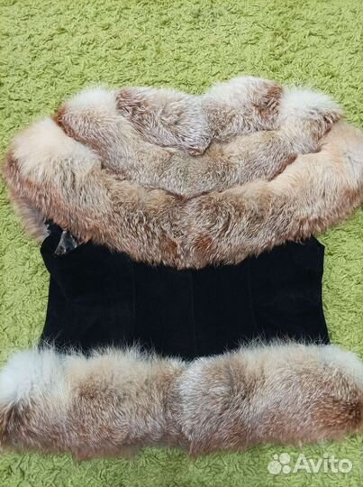 Меховая жилетка из лисы