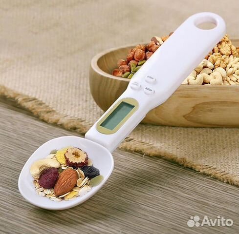 Электронная мерная ложка-весы