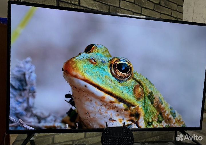 Телевизор 43 4K Ultra HD SMART настроен+джойстик