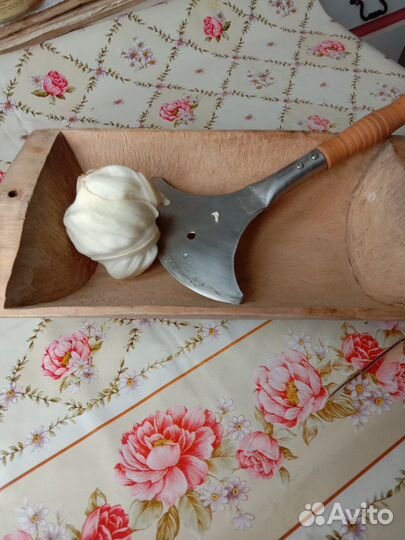 Корытце и тяпка для рубки капусты