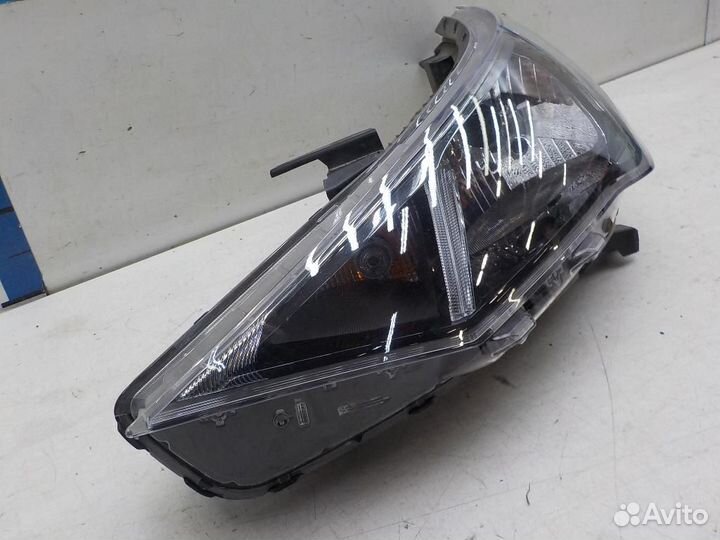 Фара левая Hyundai Solaris