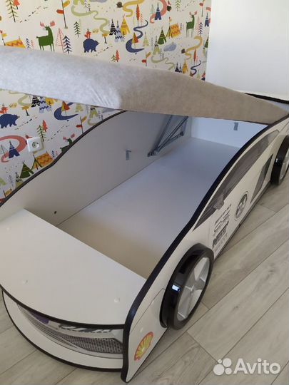 Кровать машина