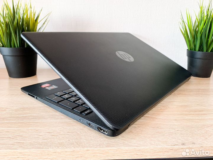 Ноутбук HP Ryzen 3/8Gb/SSD256Gb