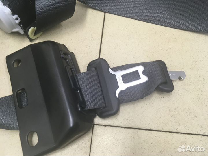 Ремень безопасности Hi Lux 2015