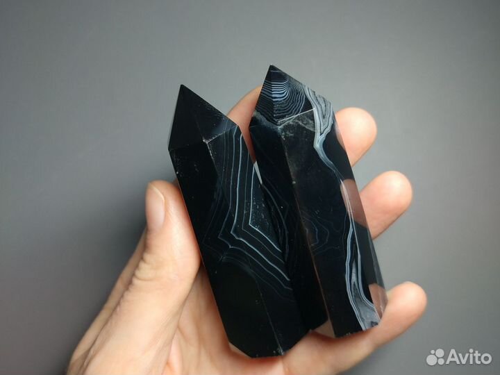 Черный ботсванский агат с таинственным узором