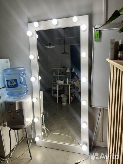 Зеркало с подсветкой