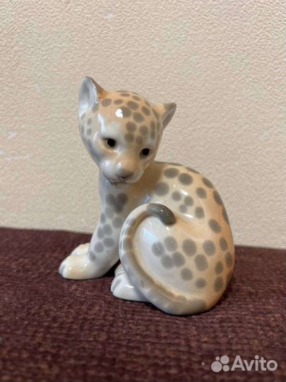 Фарфоровая статуэтка «Леопардик», лфз, СССР