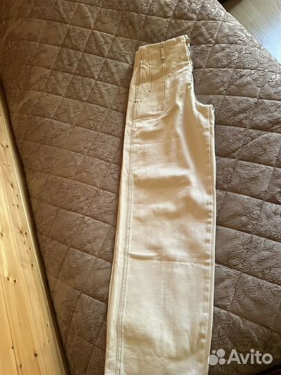 Джинсы широкие