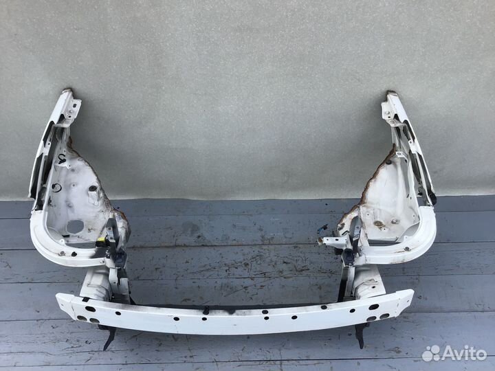 Панель передняя Toyota Crown Majesta (S180) 2004