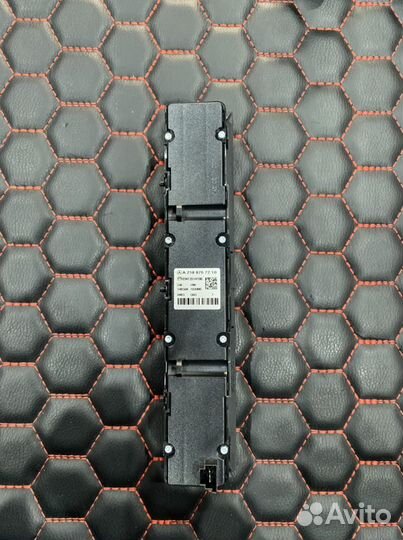 Блок ценьральной консоли Mercedes W212/C207