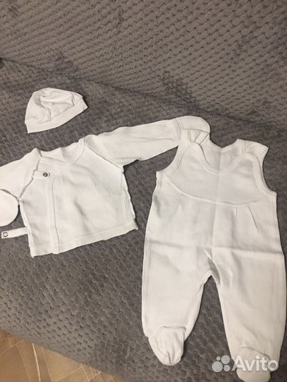 Продам конверт на выписку весна- лето