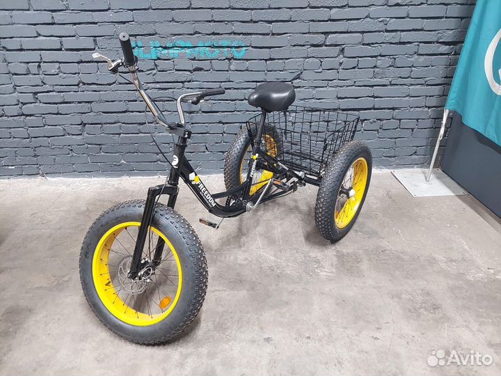Трехколесный велосипед 20 FatBike Freedom