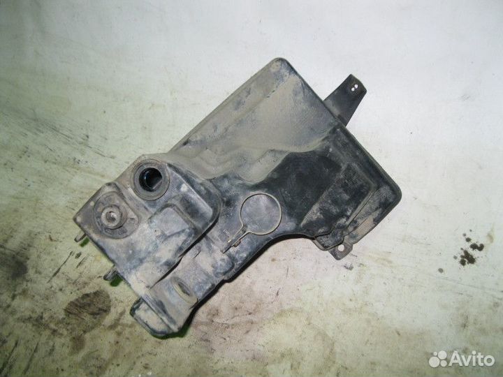 Бачок омывателя лобового стекла Mazda 6 (GG) 2002