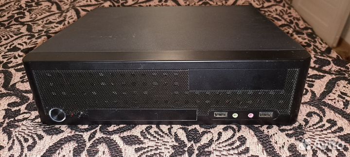 Корпус mini-ITX с блоком питания 500Вт
