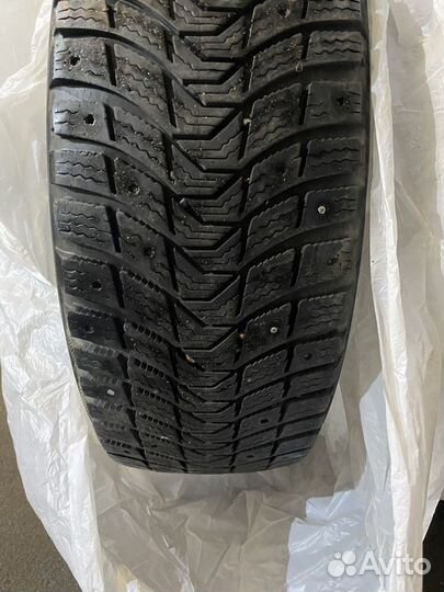 Michelin X-Ice 205/65 R16