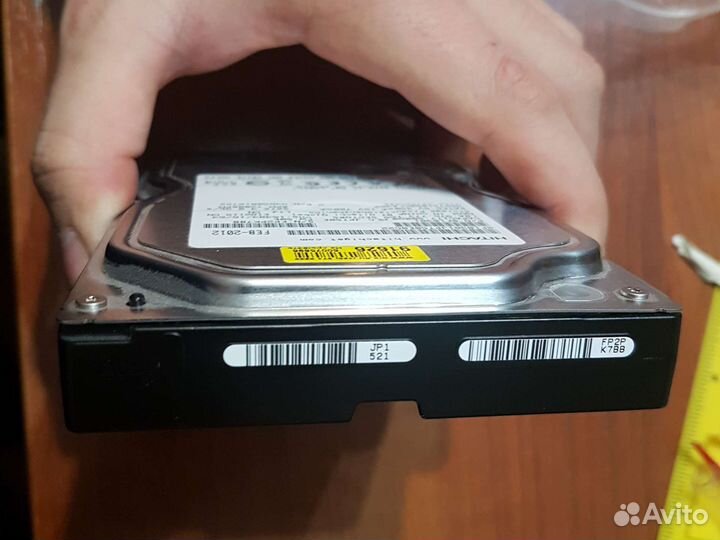 Жесткий диск hitachi deskstar 500 гб сломан