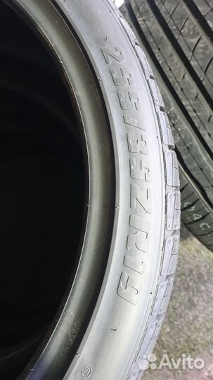 RoadX RXMotion U11 255/35 R19 96Y