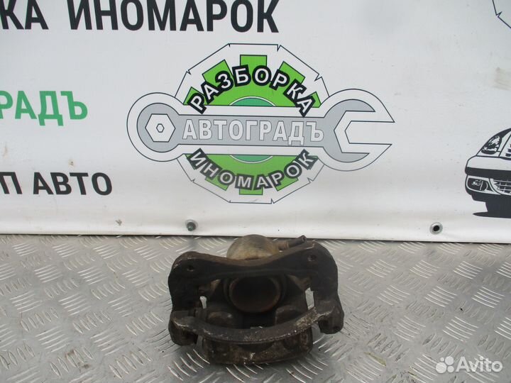 Суппорт передний правый Hyundai Sonata 3 2.0 1996г