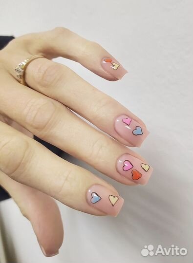 Маникюр, покрытие ногтей гель-лаком, наращивание