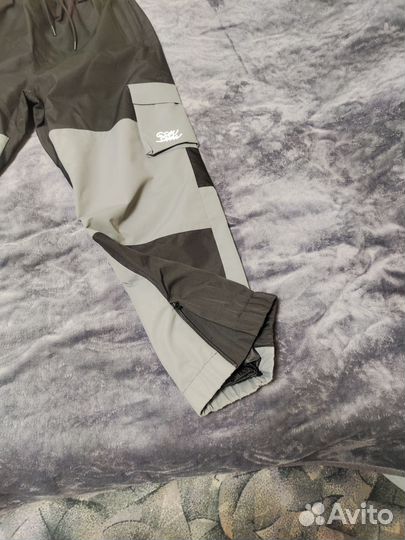 Горнолыжный, сноубордистский костюм