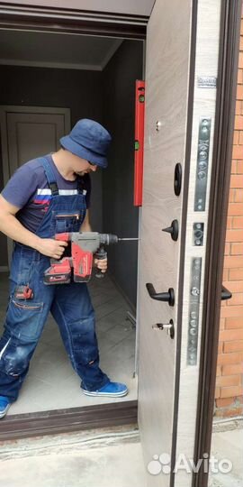 Установка входной двери замка доводчика