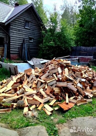 Дрова в дровник