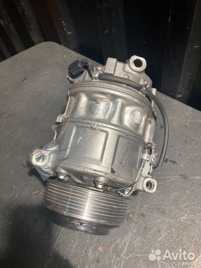 Компрессор кондиционера Bmw 5 G30 N63 2018