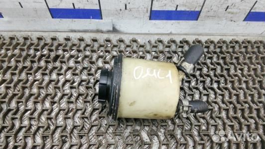 Бачок гу nissan almera tino V10 (OML01NO01)