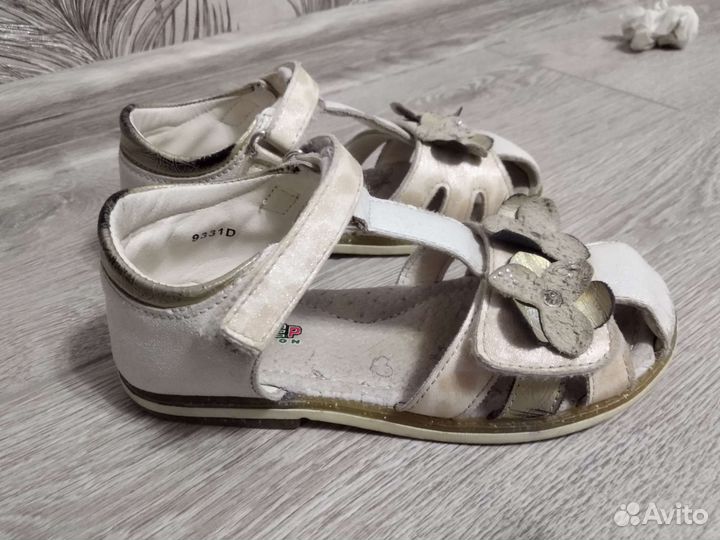 Сандальки для девочки 29 р