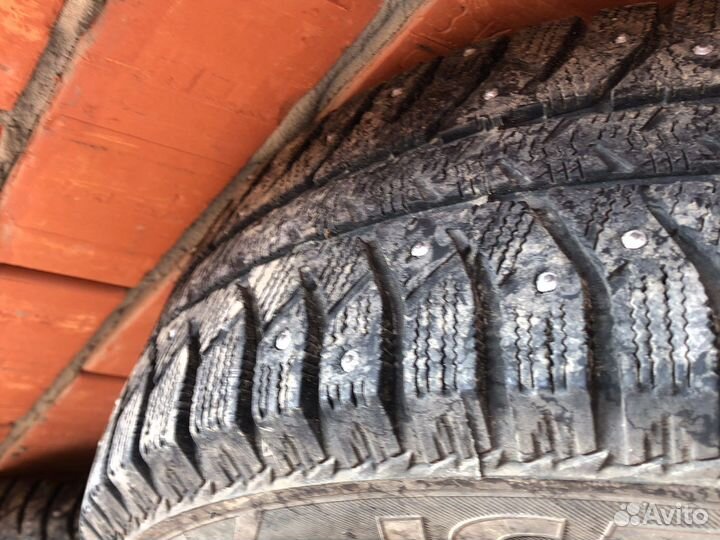 Bridgestone Ice Cruiser 7000 175/65 R14 82T