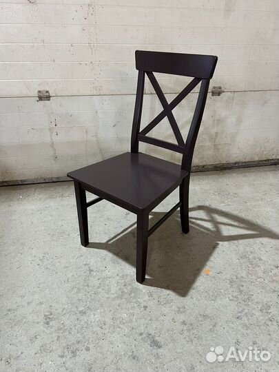 Столы и стулья