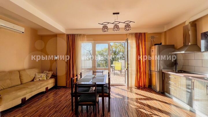 Дом 311 м² на участке 7 сот.