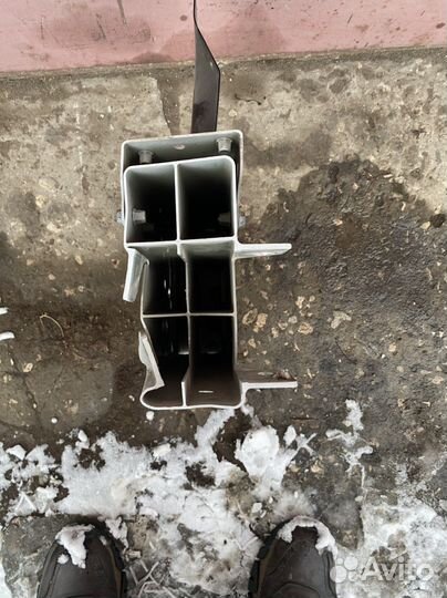 Наконечник лонжерона правый Volvo Xc90