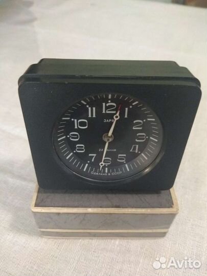 Будильник заря СССР