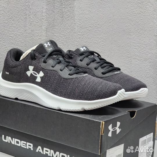 Кроссовки мужские Under Armour, 42