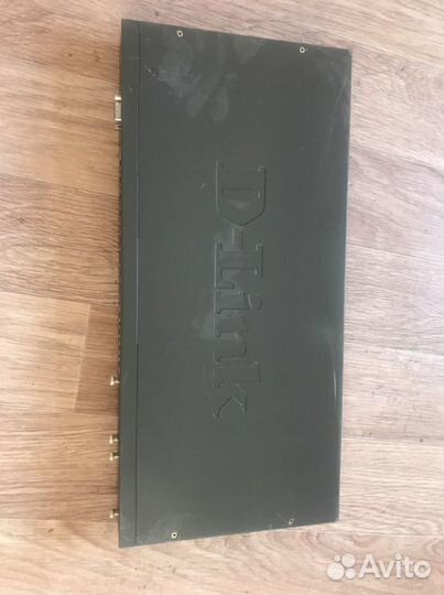 Свич Хаб коммутатор D-Link 24 порта
