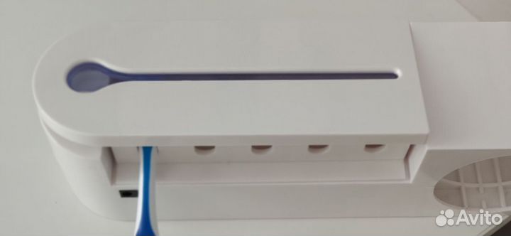 Уф стерилизатор-держатель для зубных щеток