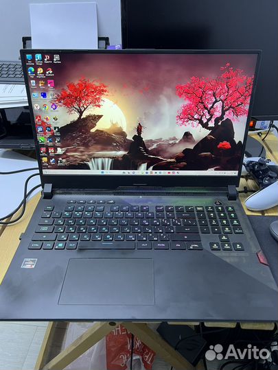 Asus rog strix scar 17 g733QS