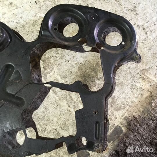 Кожух ремня грм внутренний Opel X25XE