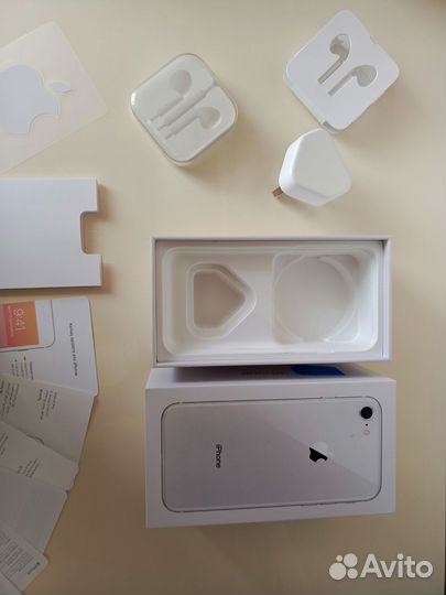 Коробка на Телефон iPhone 8 64 gb