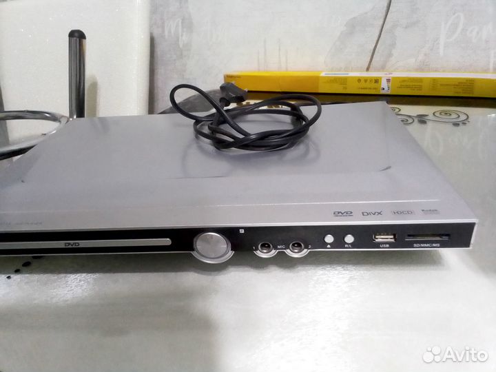 Проигрыватель dvd cd vhs