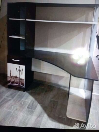 Компьютерный стол