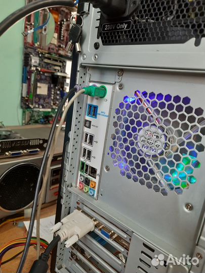 AMD FX6100 6Х3,5Ghz Asus M5A97 DDR3 8Gb GF250
