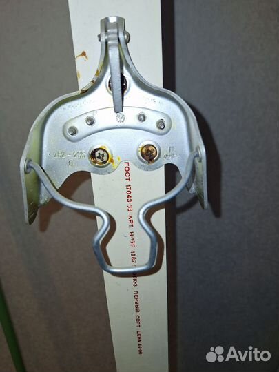 Лыжи, палки, лыжные ботинки