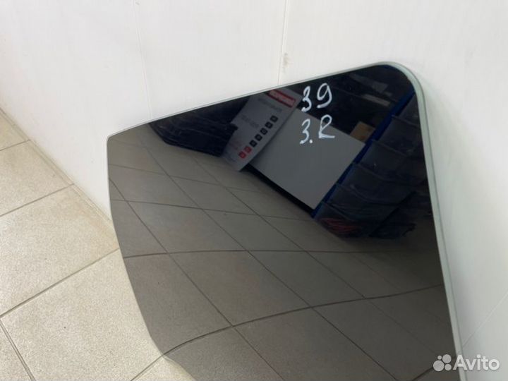 Стекло двери заднее правое Renault Duster