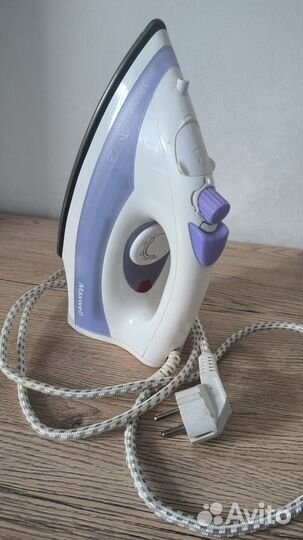 Утюг на запчасти Maxwell