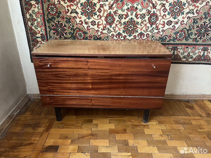 Тумбочка бельевая для белья